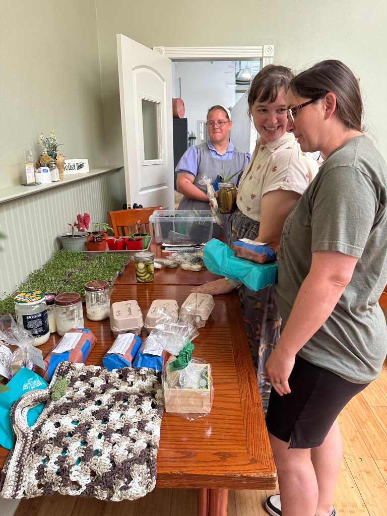 Homemakers Swap Group Meet Monthly - The NavCo Chronicle
